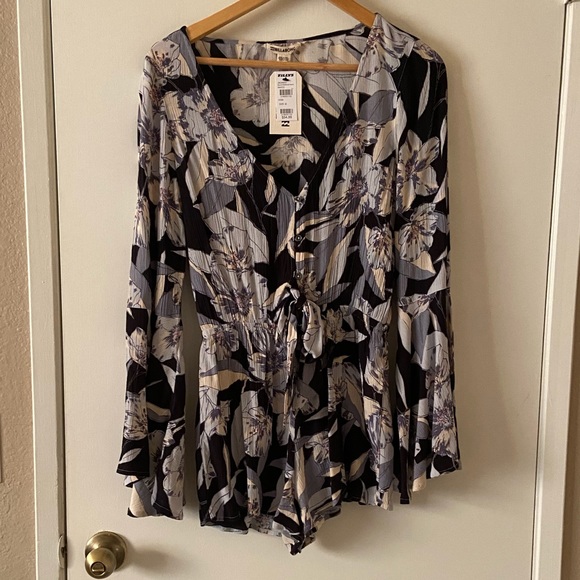 Romper - Picture 2 of 3